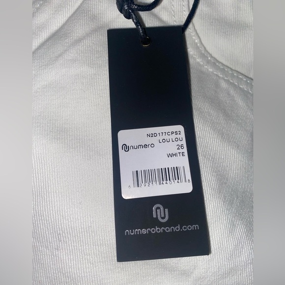 WHITE SHORTS ||BNWT|| NUMERO Lou Lou High Rise Raw-Edge-Hem Denim Cutoffs sz 26 - Picture 5 of 5